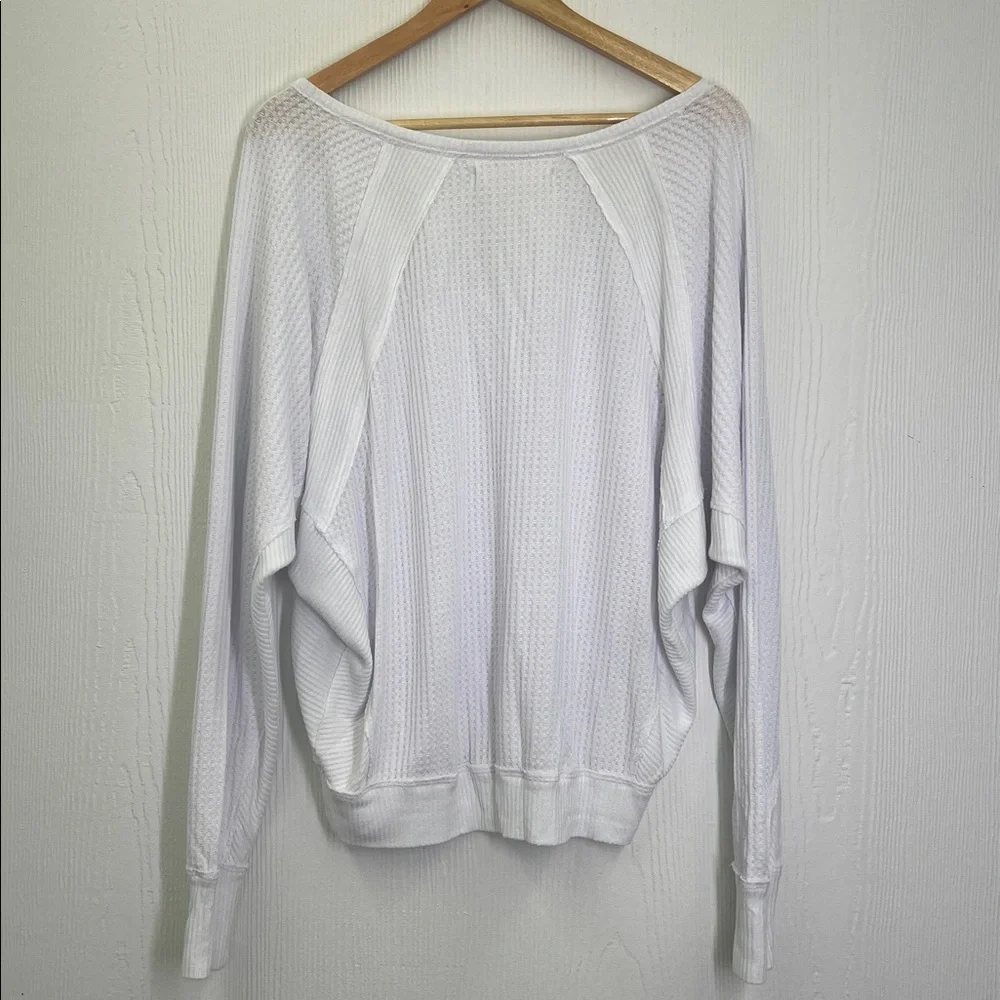 Free People - Santa Clara White Thermal Oversized V Neck Long Sleeve Blouse Sm