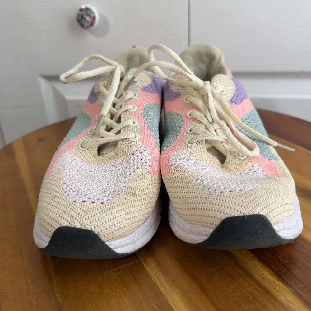 Muliticlor‎ Lace Up Tennis Shoes Womens Size 9.5 10 Travel Gym Workout Run Hike