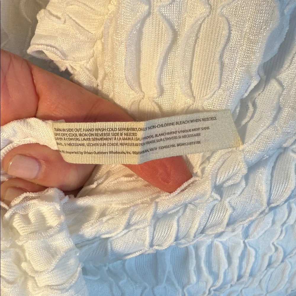 Free People approximate measurements