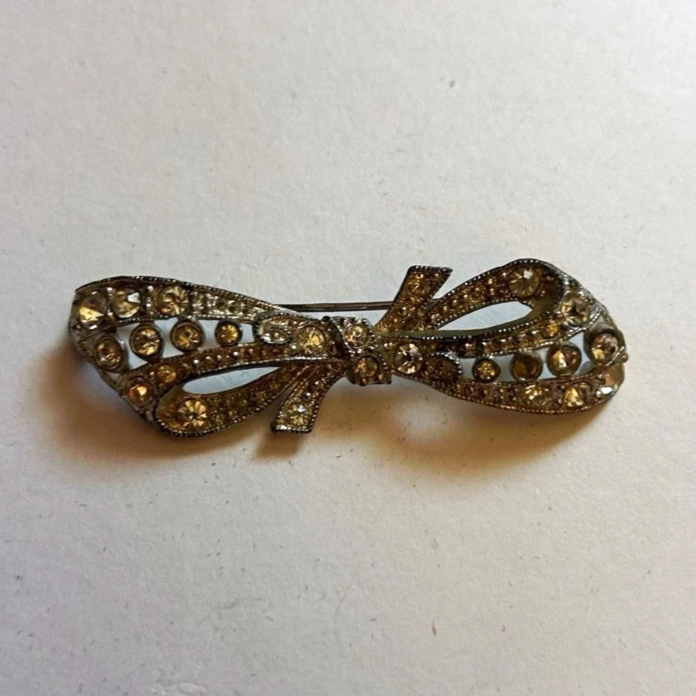 Silver Tone Bow Shape Rhinestone Brooch Pin, White/Colorless Clear Stones