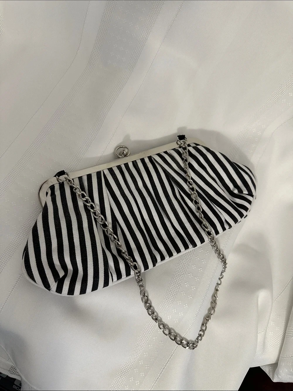 Cato stylish clutch