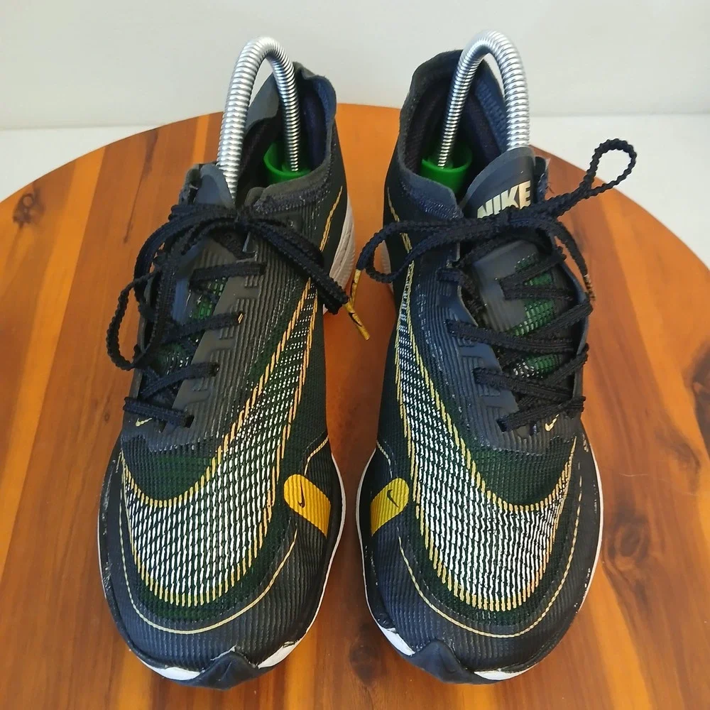 Nike see images