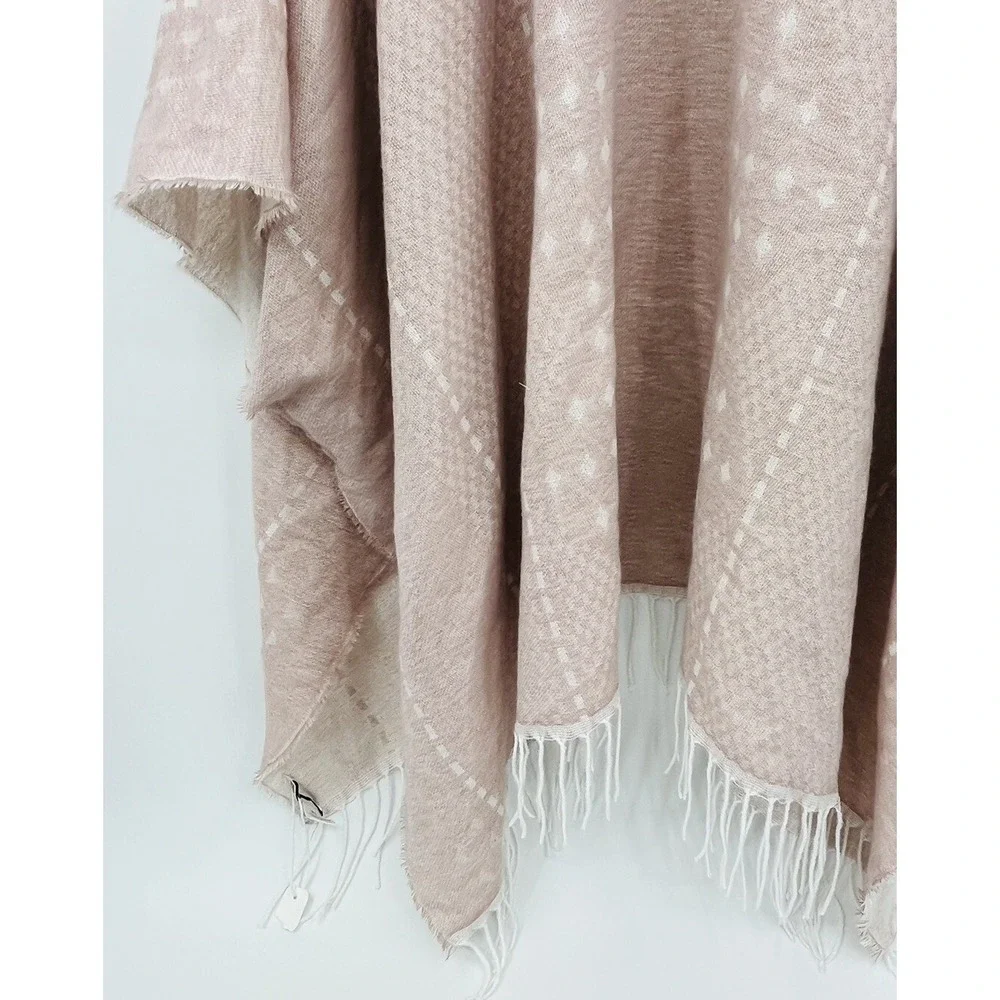 Gentle Fawn Hermosa Fringed Kimono Shawl Wrap Fringed NWT Size Medium / Large