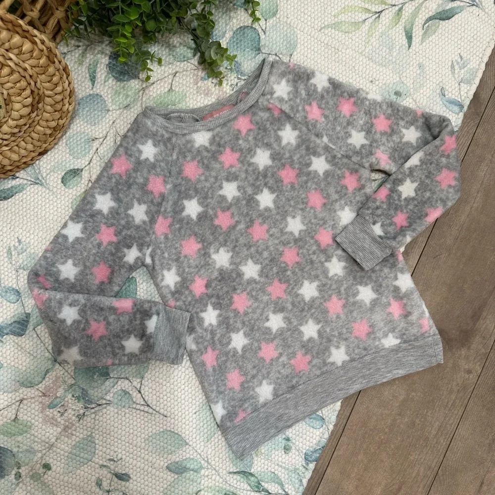 New BCBGirls Gray and Pink Star Cozy Soft Sweatshirt Size Small 7/8