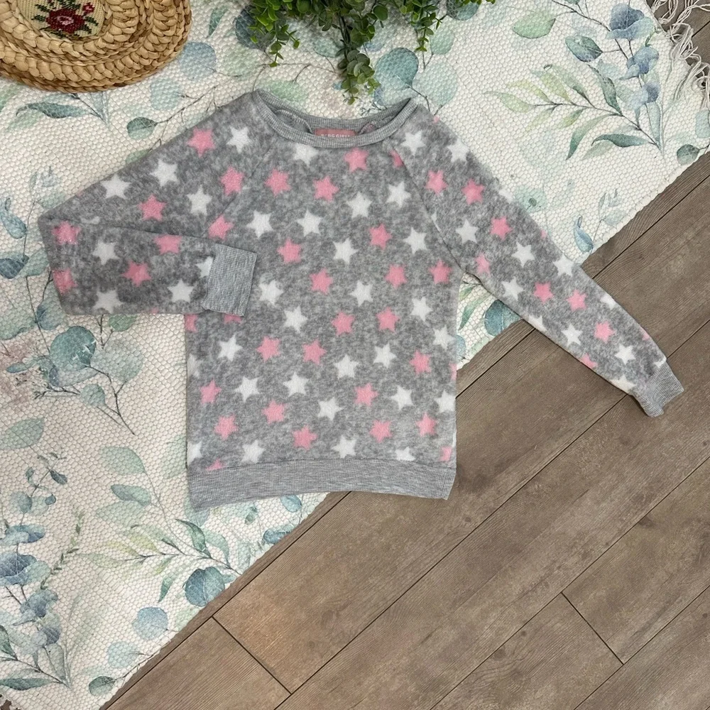 New BCBGirls Gray and Pink Star Cozy Soft Sweatshirt Size Small 7/8