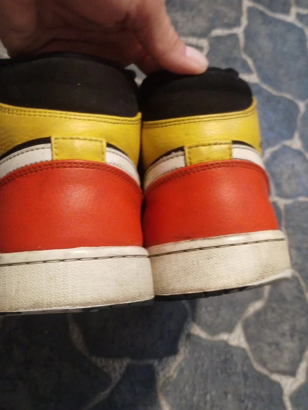 Jordan Nike air jordan 1 mid SE Black / Amarillo Orange men's shoes size 13