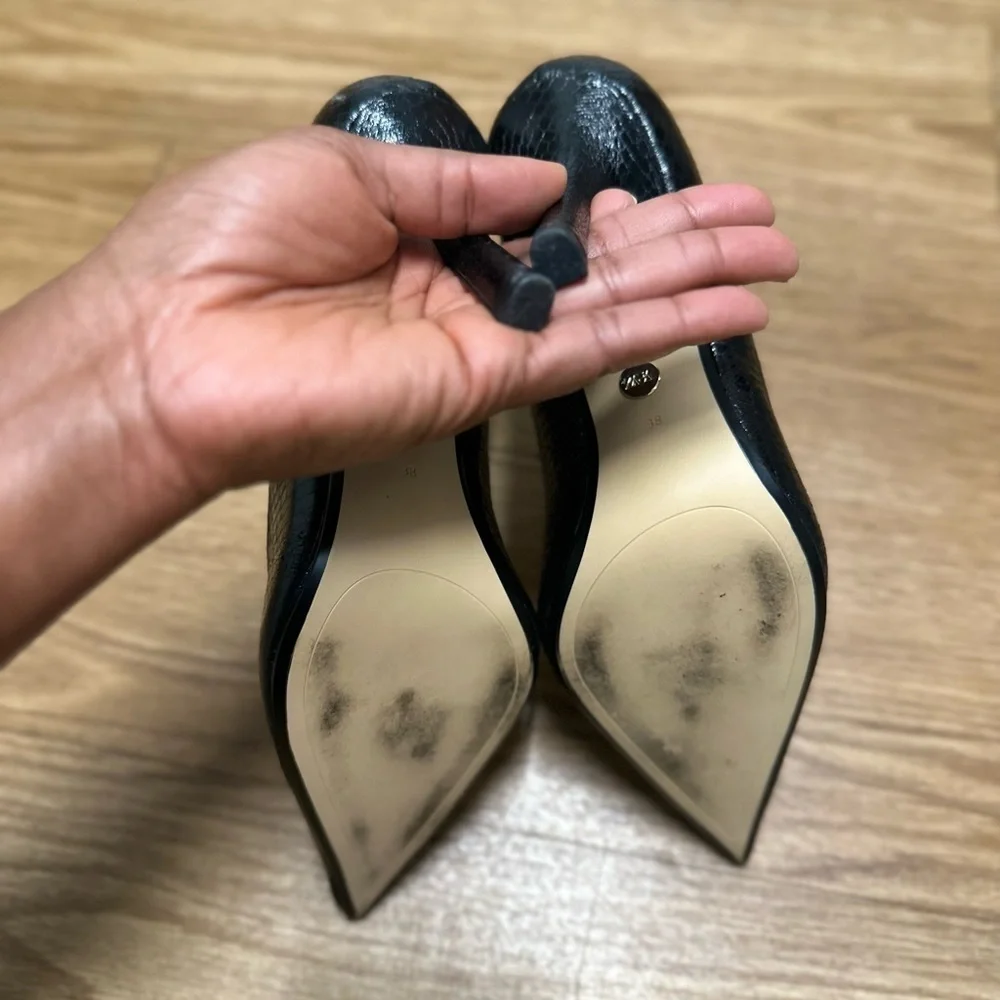 Zara black pointed toe shoes