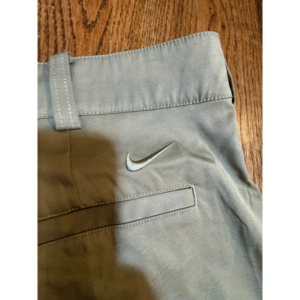 Nike Golf Tour Performance Dri-FIT Shorts Mens 36 Khaki Tan 509179-235‎
