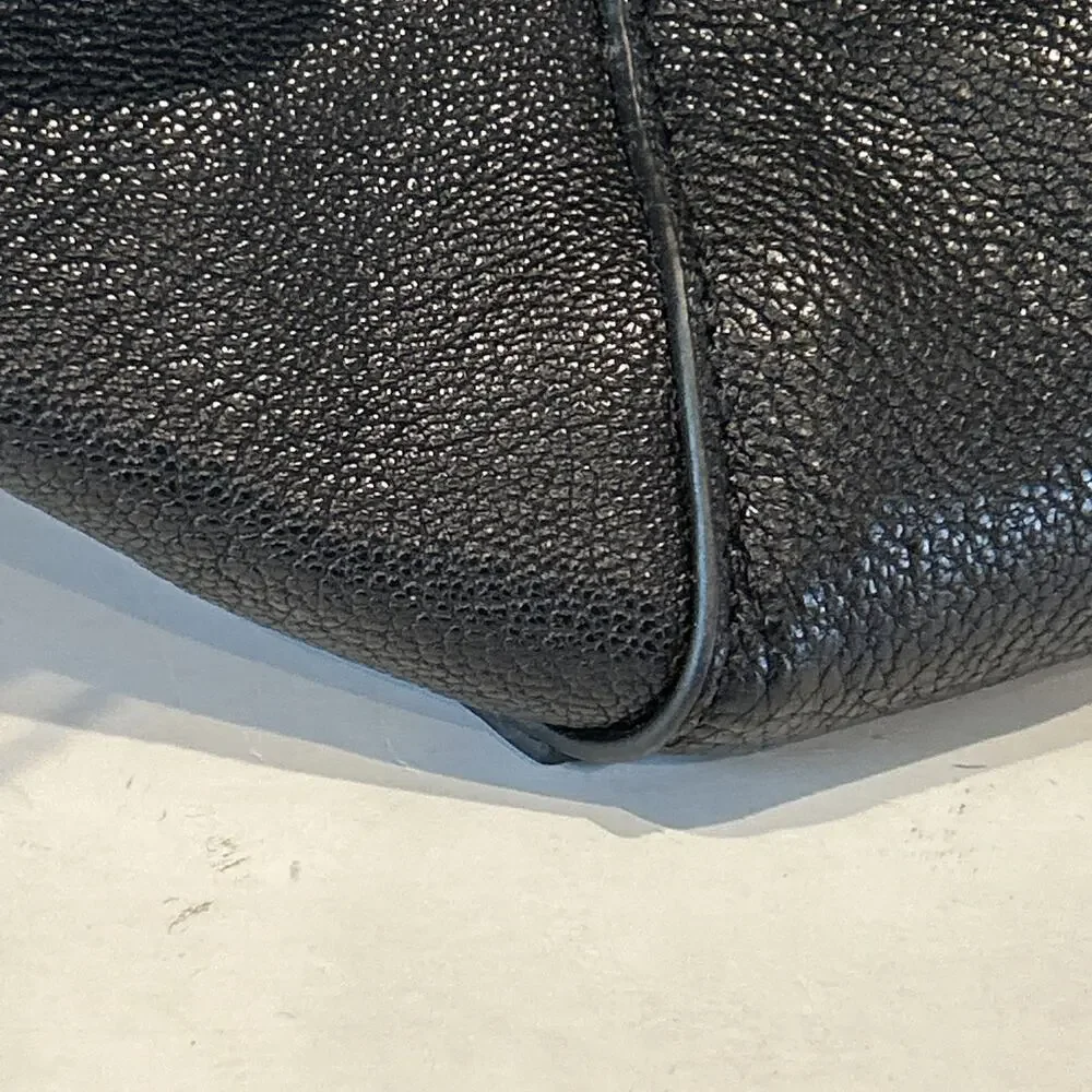 Vince Camuto bag excellent