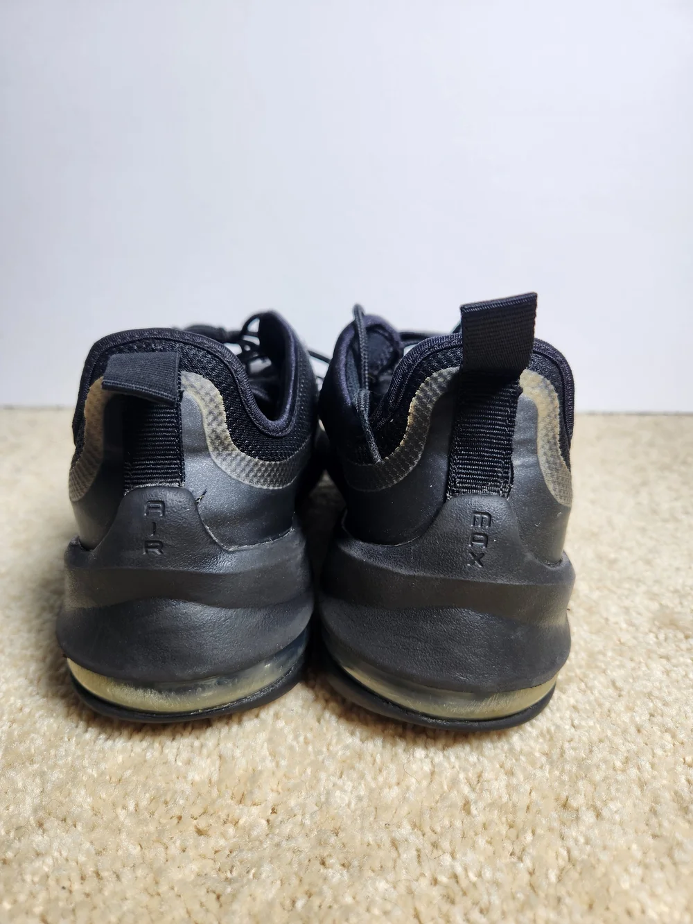 Nike breathable returns textured
