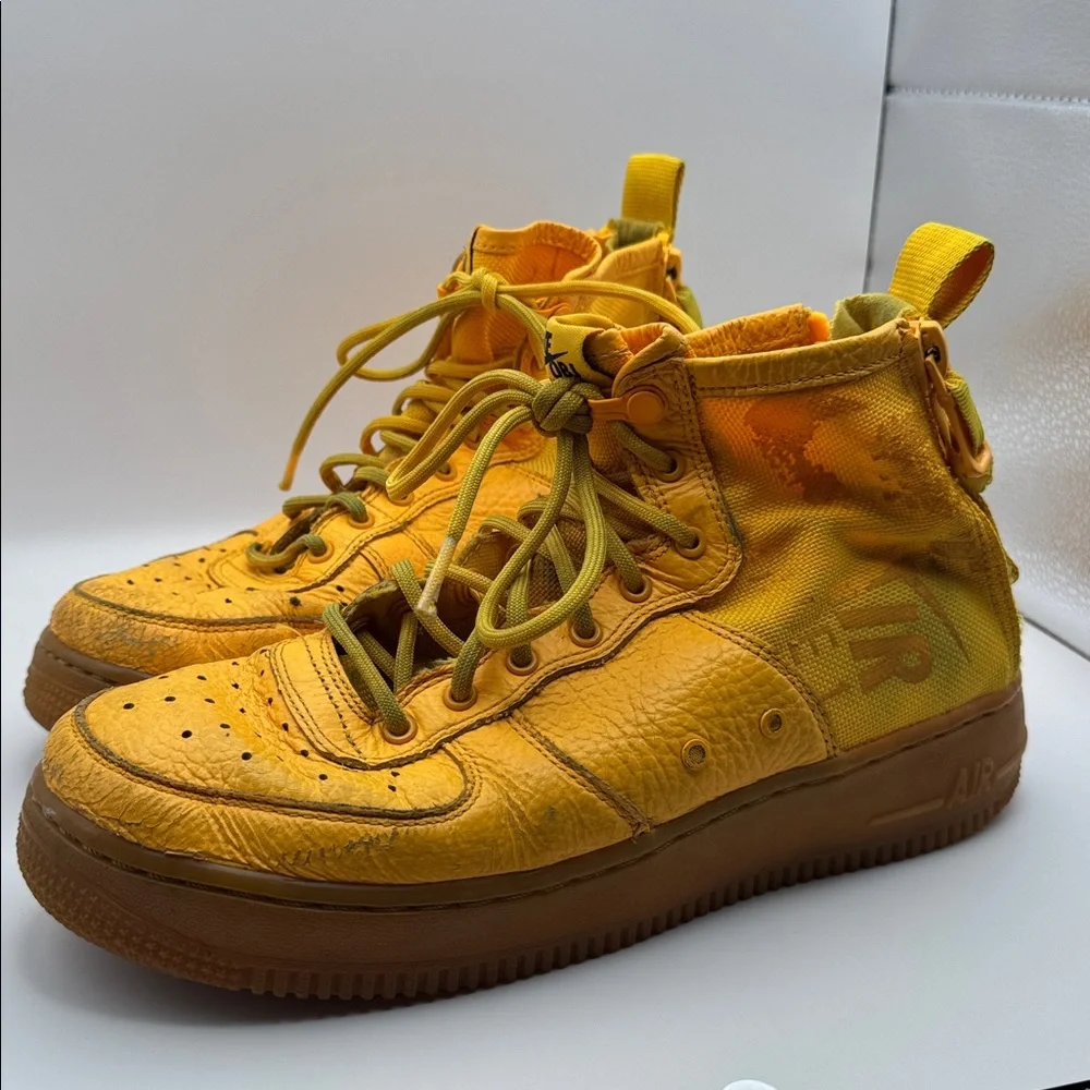 Nike Air Force‎ 1 Laser Orange Sneakers Sz 6.5Y EUR 39