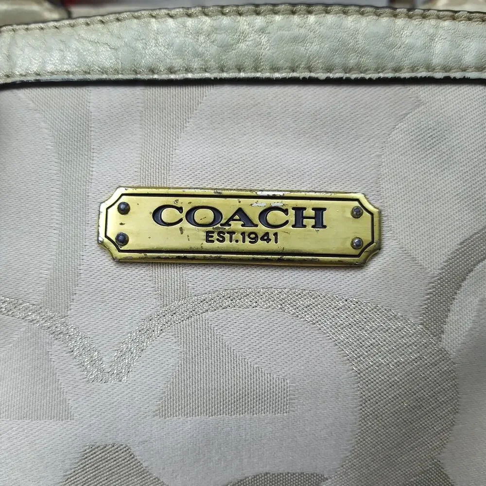 Coach signature cream