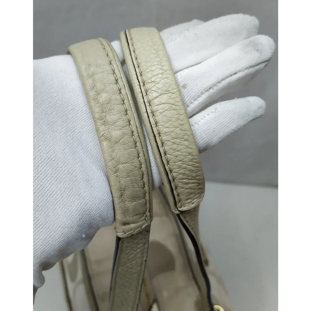 Coach signature cream