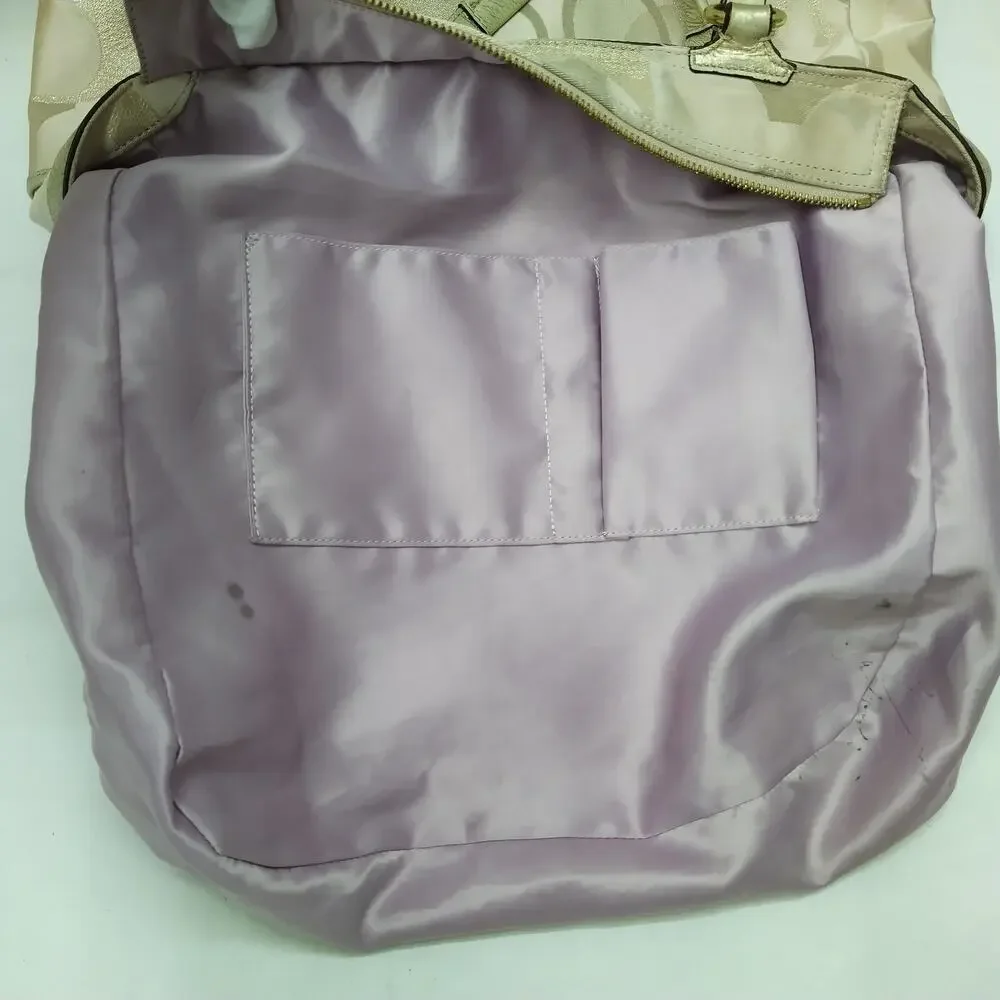 Coach signature cream