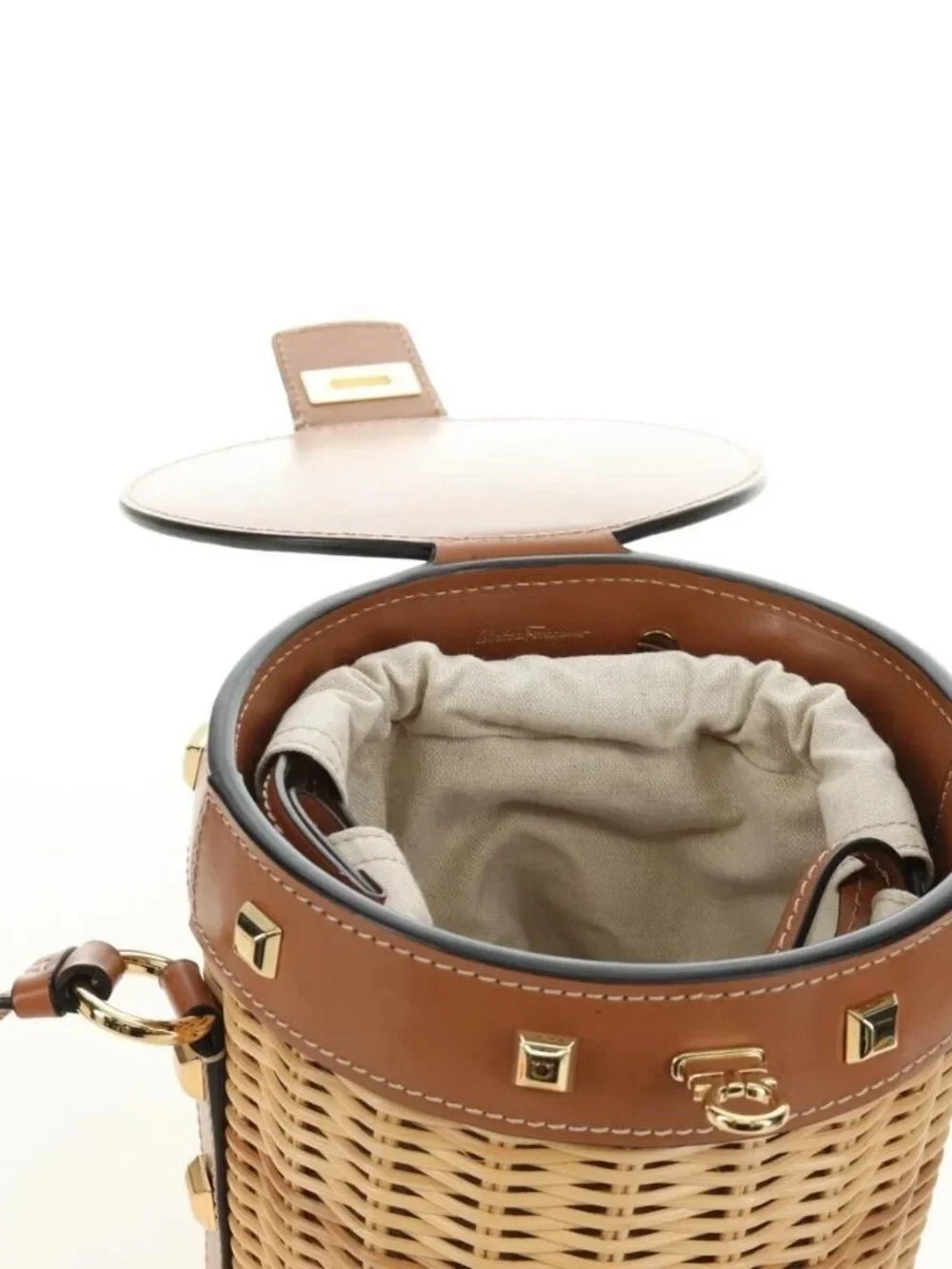 Salvatore Ferragamo brand	salvatore ferragamo