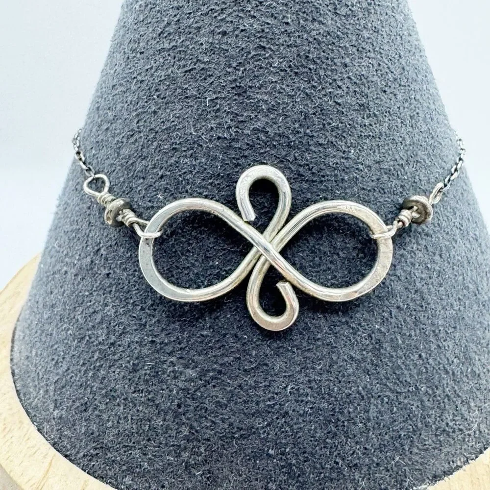 Symbol bead stone