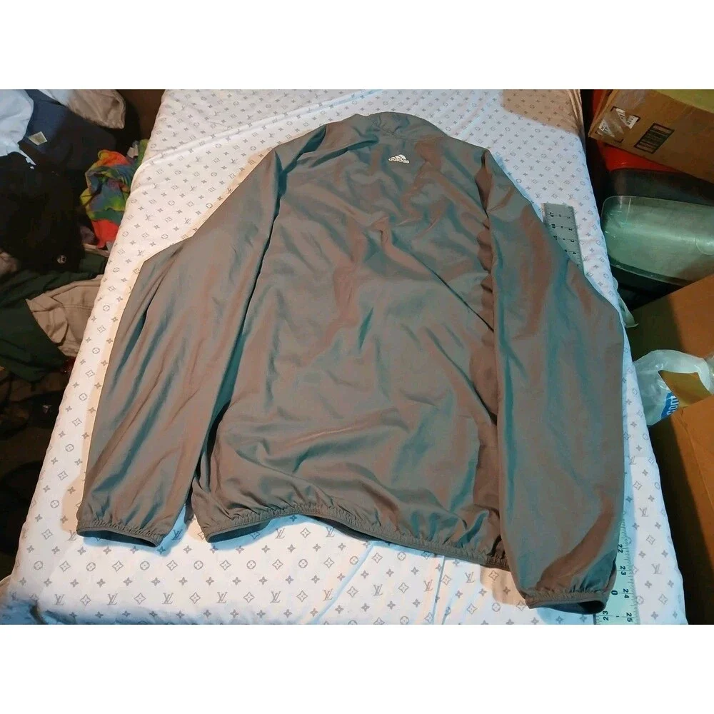 Adidas Own The Run Jacket Mens Size Medium Reflective Running Silver Lightweight
