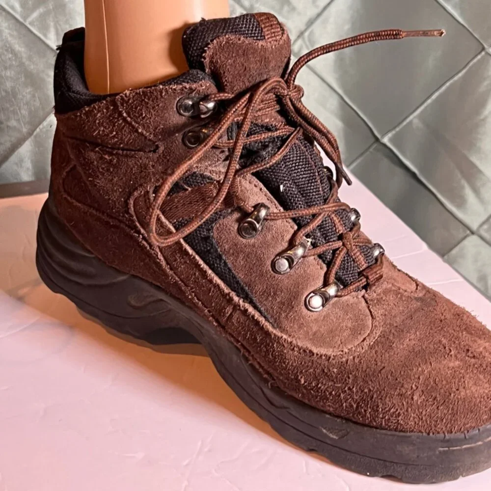 ROUTE 66 Men brown suede  Boots  Size US 6‎ *GS6
