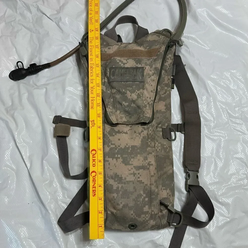 Camelbak Camo print Maximum Gear Thermobak 3 liter 100oz Hydration System