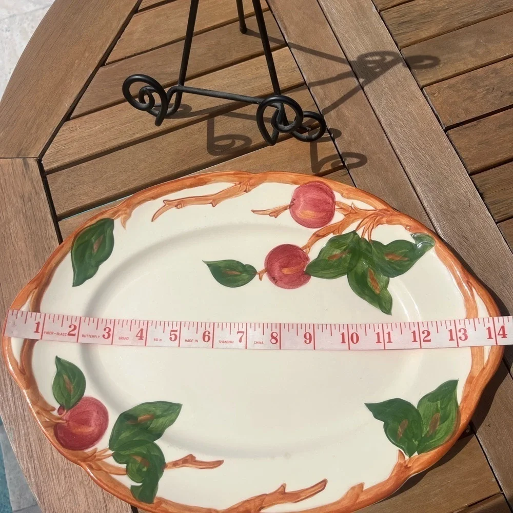 Franciscan apple serving