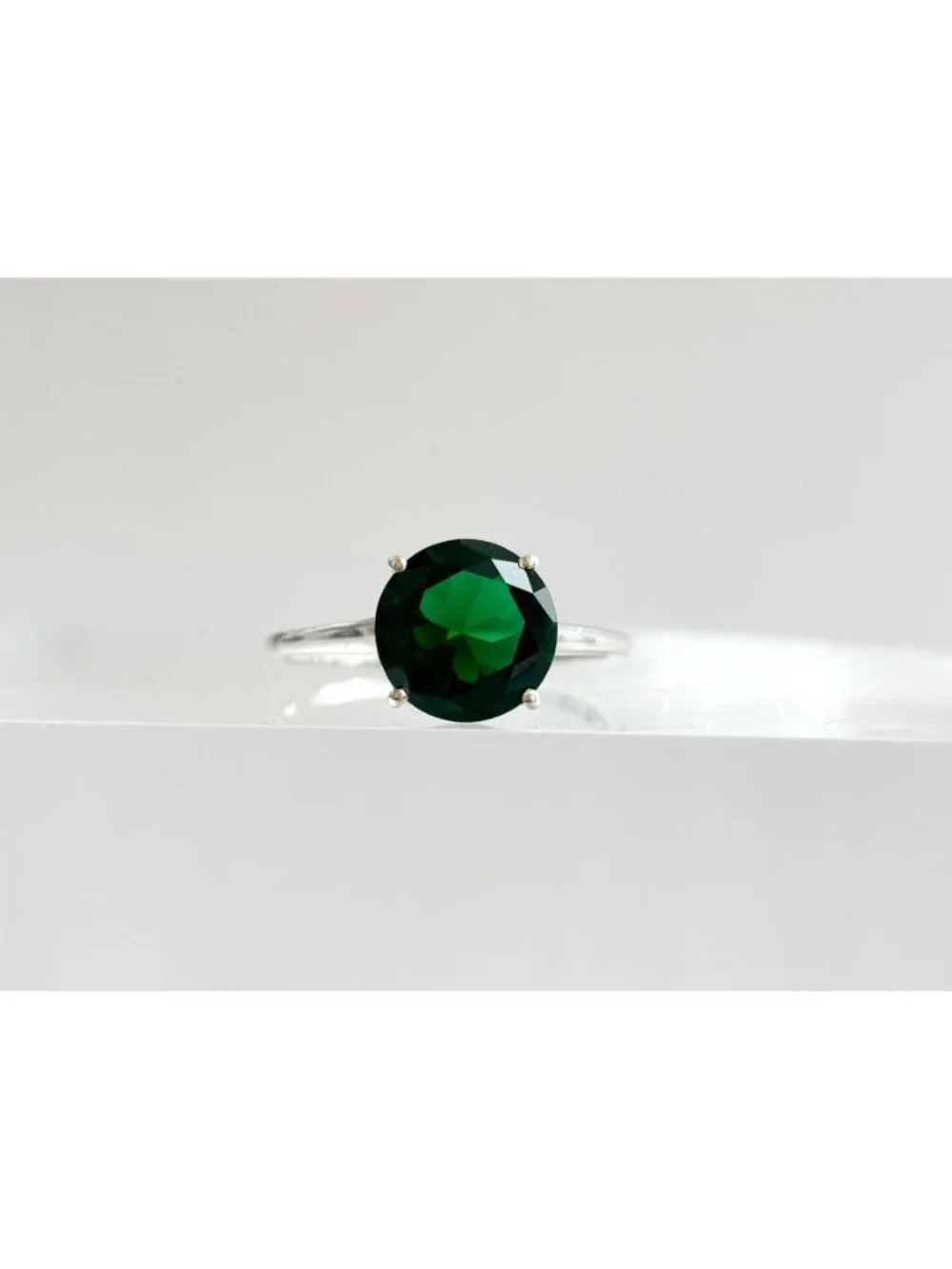 Green Tourmaline Round Cut Solitaire Sterling Silver 925 Vintage Ring - sz 10