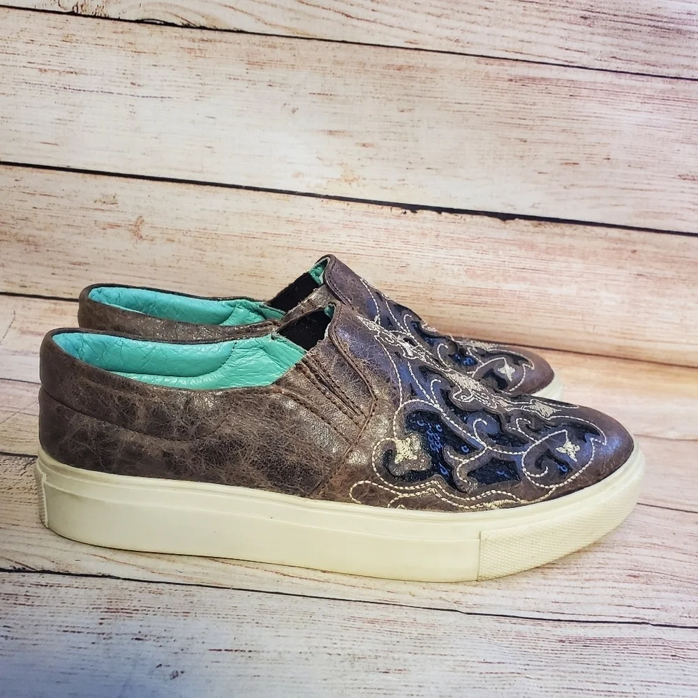 Corral womens size
