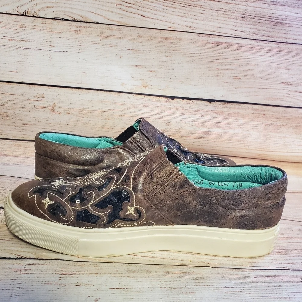 Corral womens size