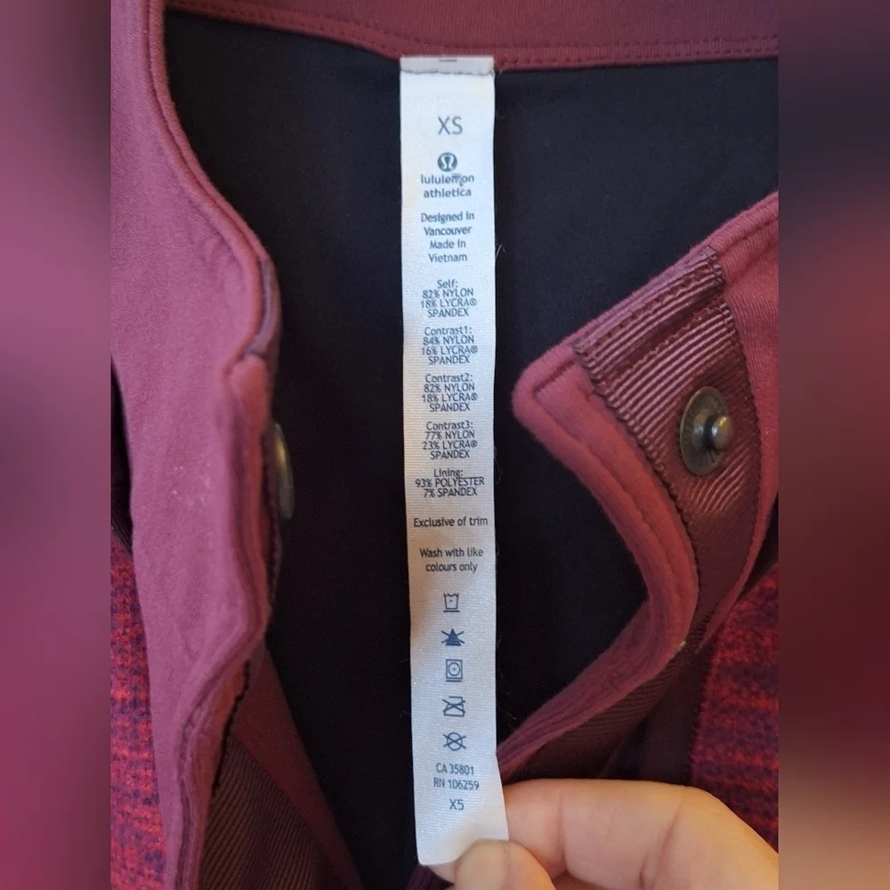 Lululemon Cocoon Car Coat Mid Length Snap Jacket Maroon Womens XS