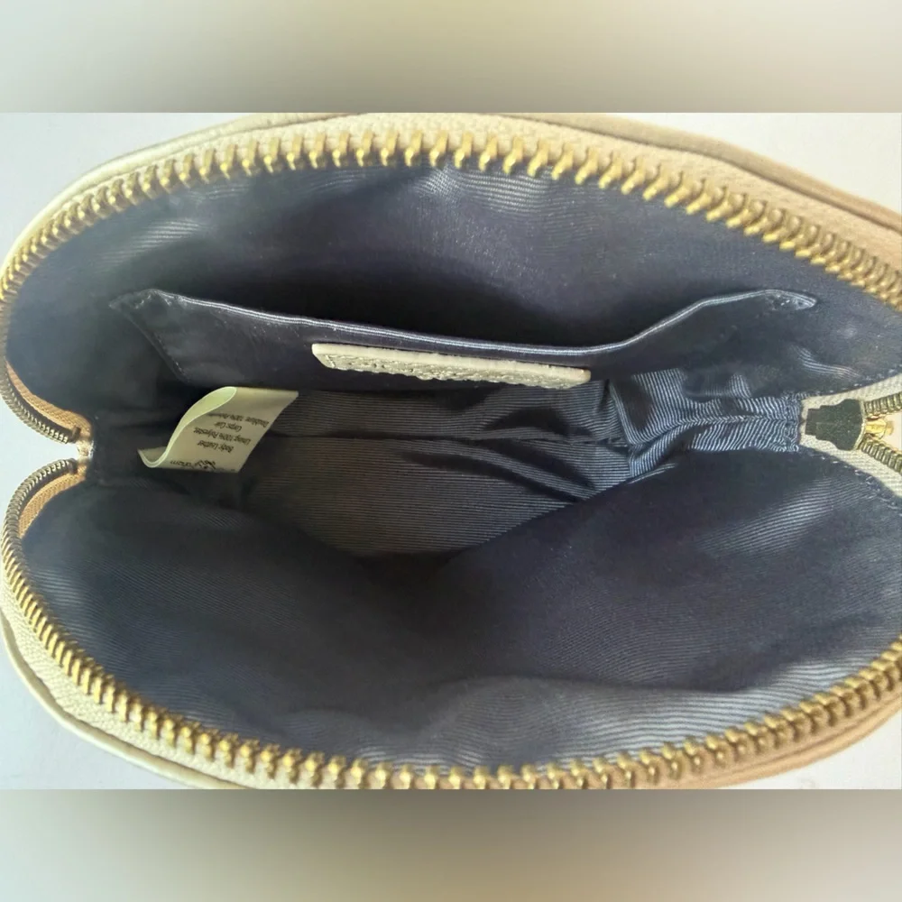 Mark & Graham‎ Gold Cosmetic Bag