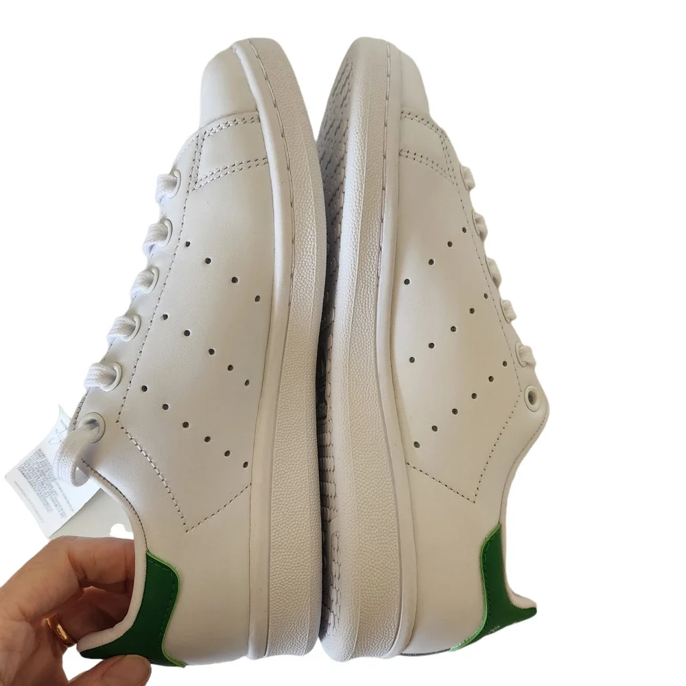 adidas Originals Stan Smith Sneaker, unisex big kids 4