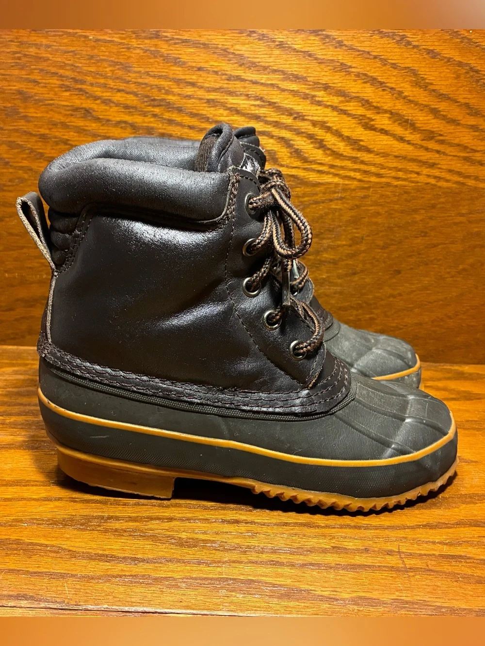 VTG Kids Thinsulate Insulation Steel Shank Duck Boots Brown Leather Green Rubber