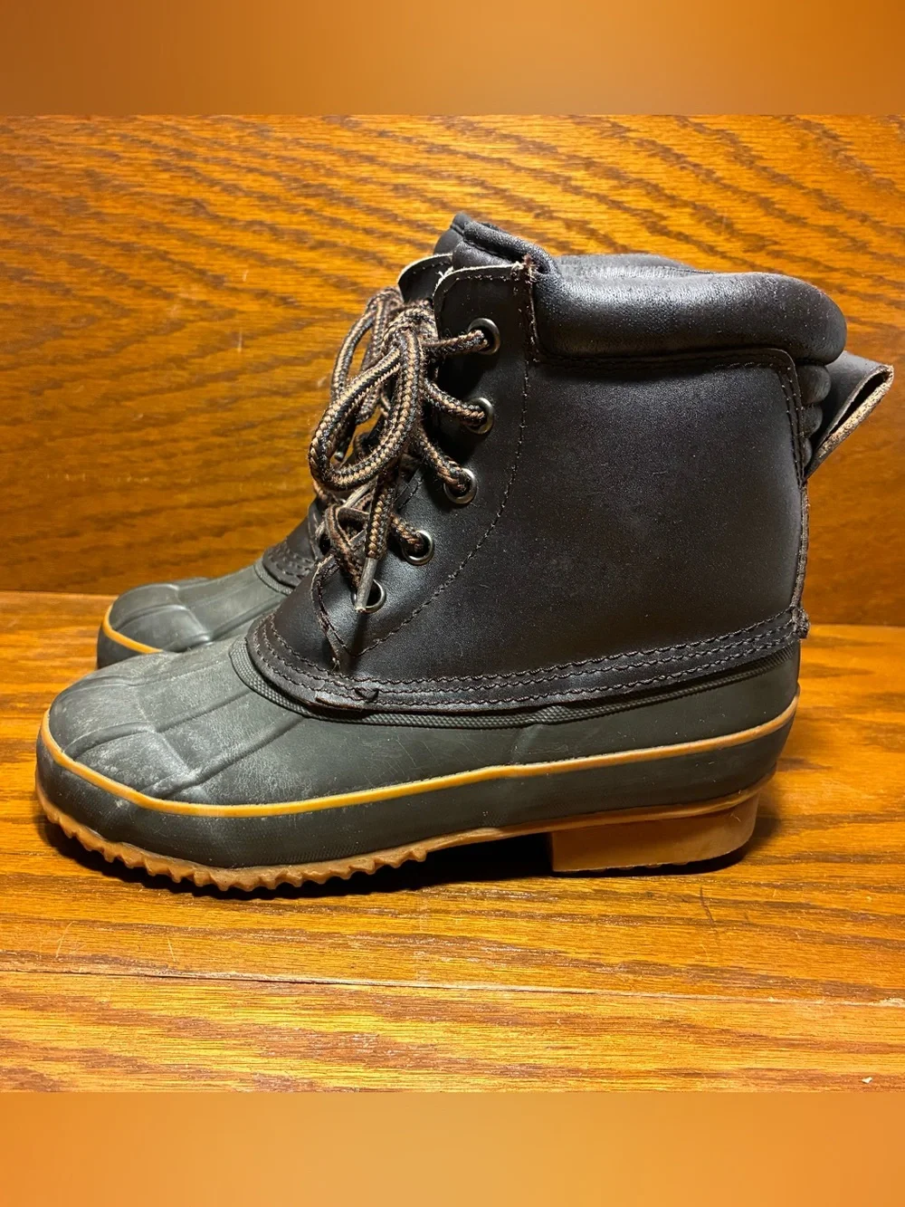 VTG Kids Thinsulate Insulation Steel Shank Duck Boots Brown Leather Green Rubber