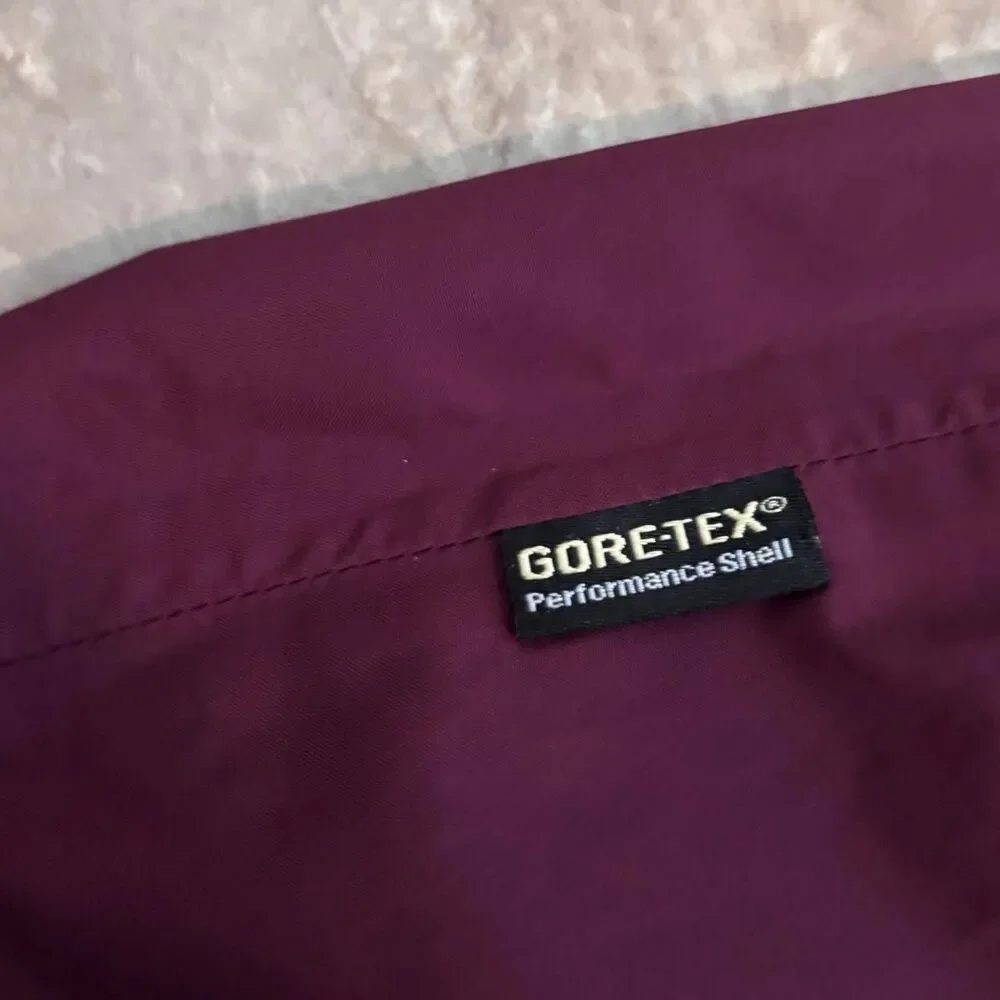 Vtg 90s Team Adidas Gortex Central Michigan track pants, like new, size medium!