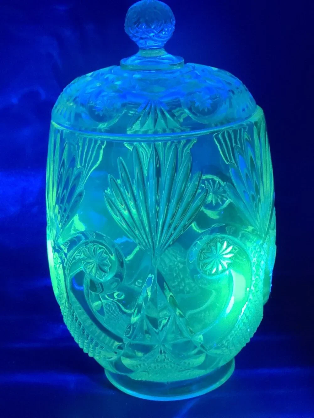 Antique EAPG Crystal Glass Crescent Fan Biscuit Jar Manganese Glow 9.5
