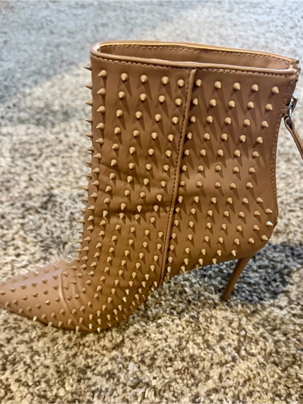 Steve Madden eye catching