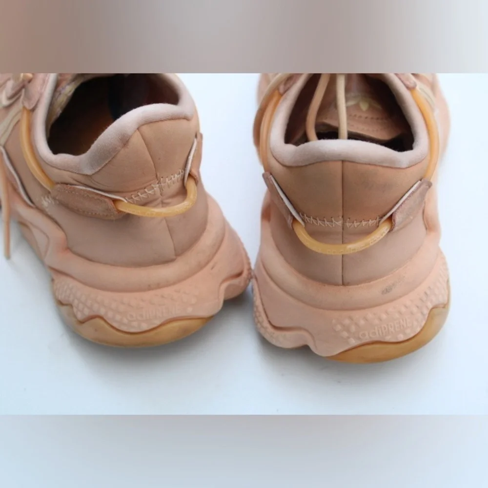 adidas ozweego glow