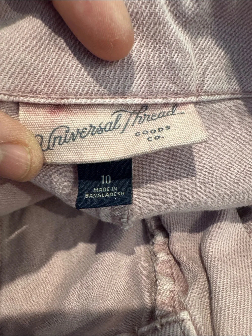 Universal Thread High-Rise A-Line Pleated mauve Shorts w/ double-button closure