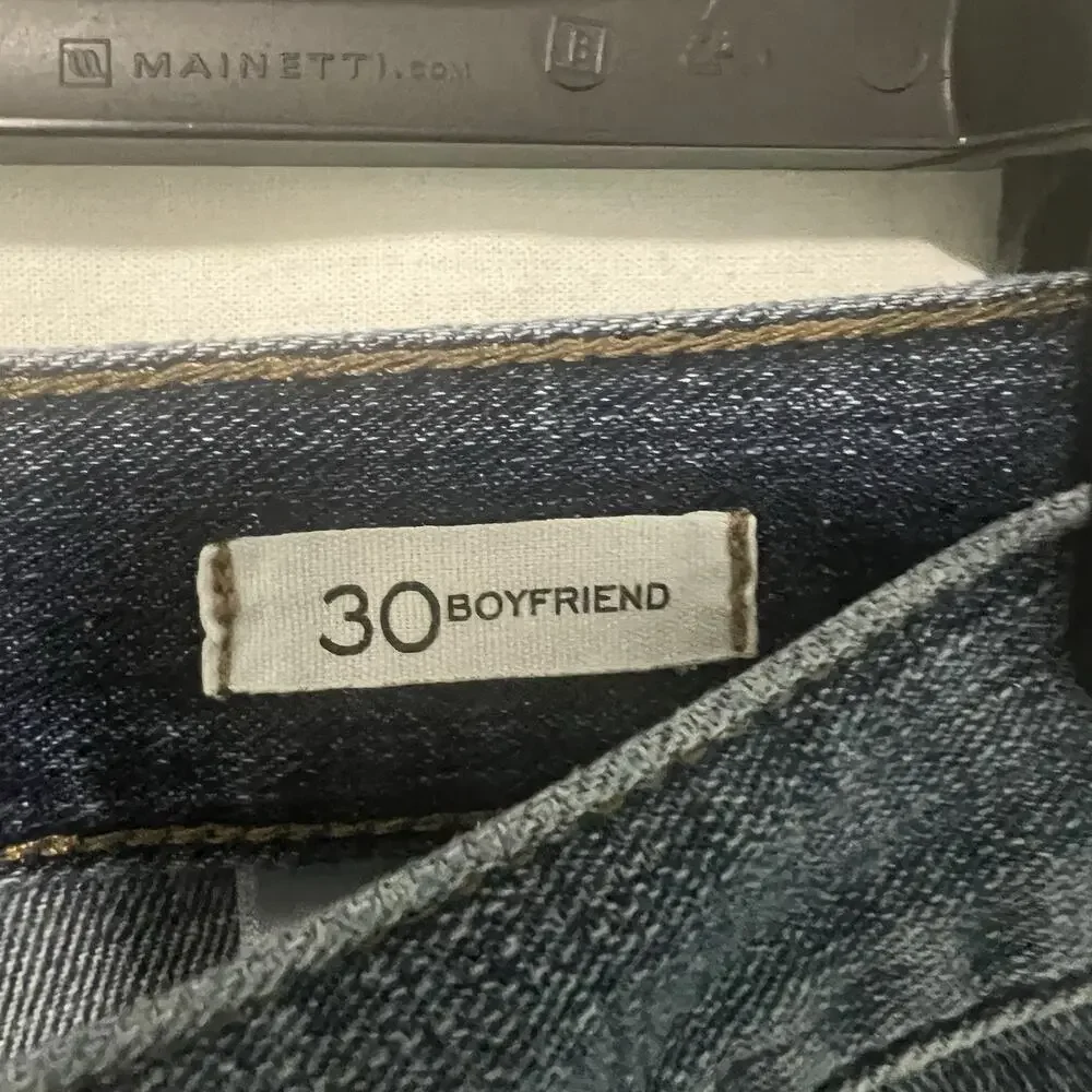Banana Republic quality premium