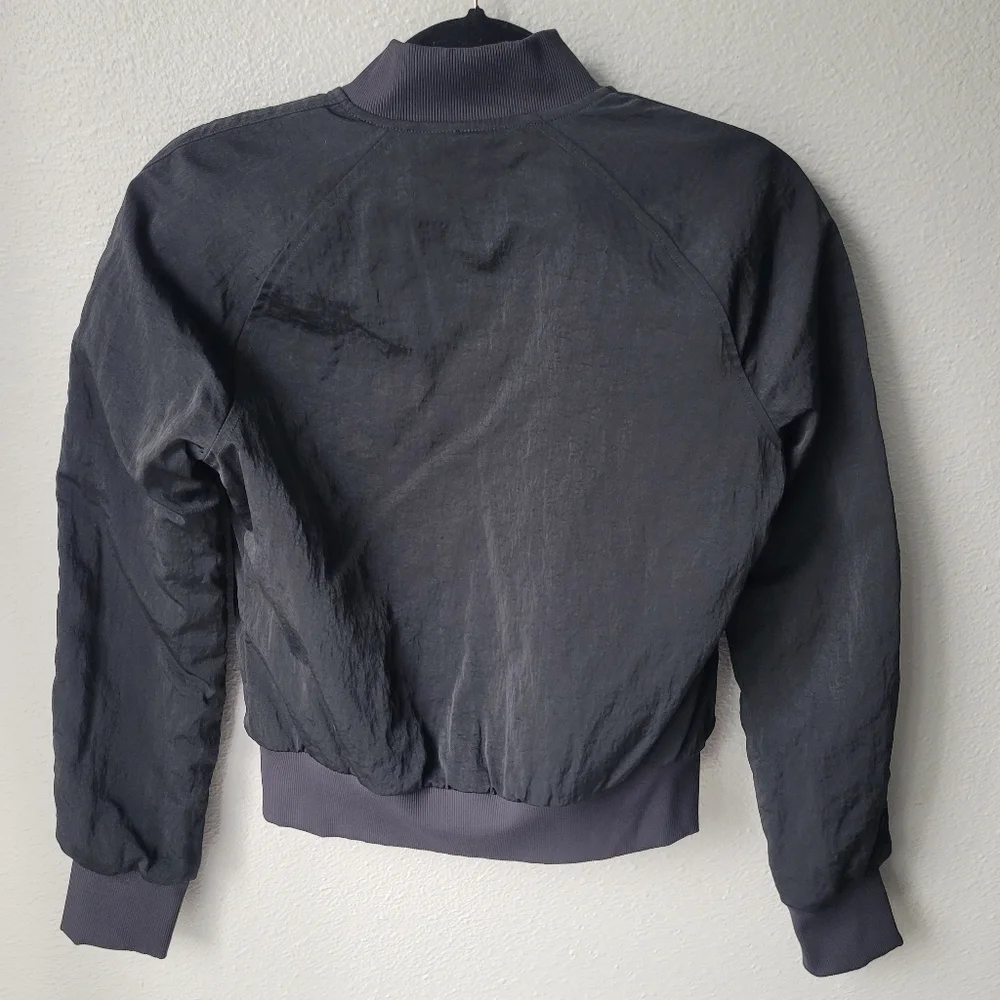 Lululemon Reversible Non-Stop Bomber Jacket LW4CBYS Size 2 In Black