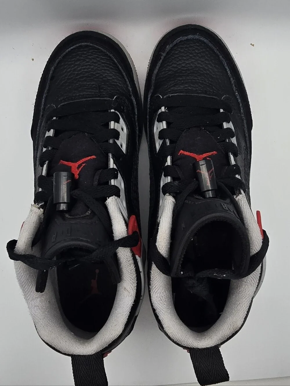 Jordan sporty sneakers