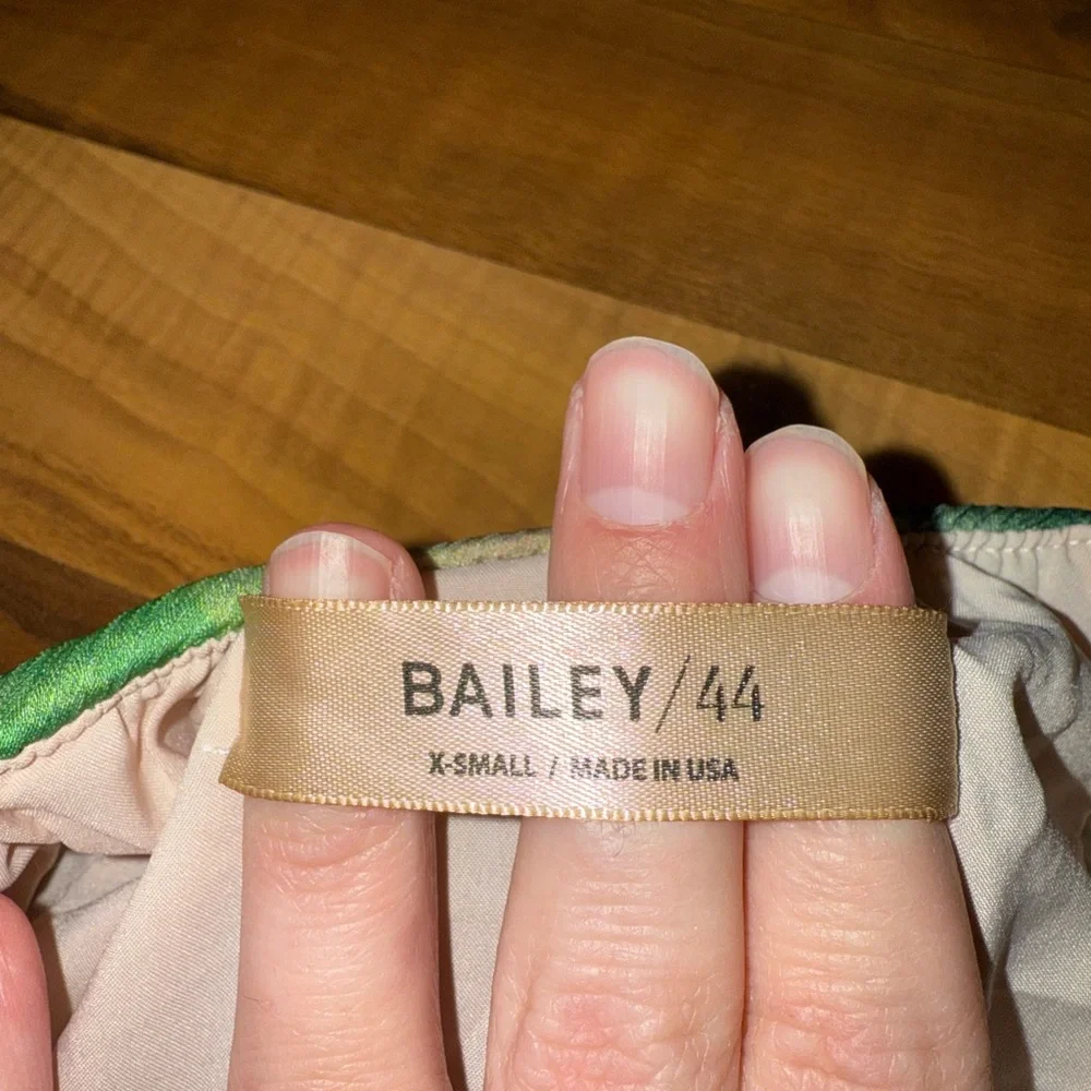 Bailey44 skirt midi size XS green and gold‎ flowy, airy vacation!