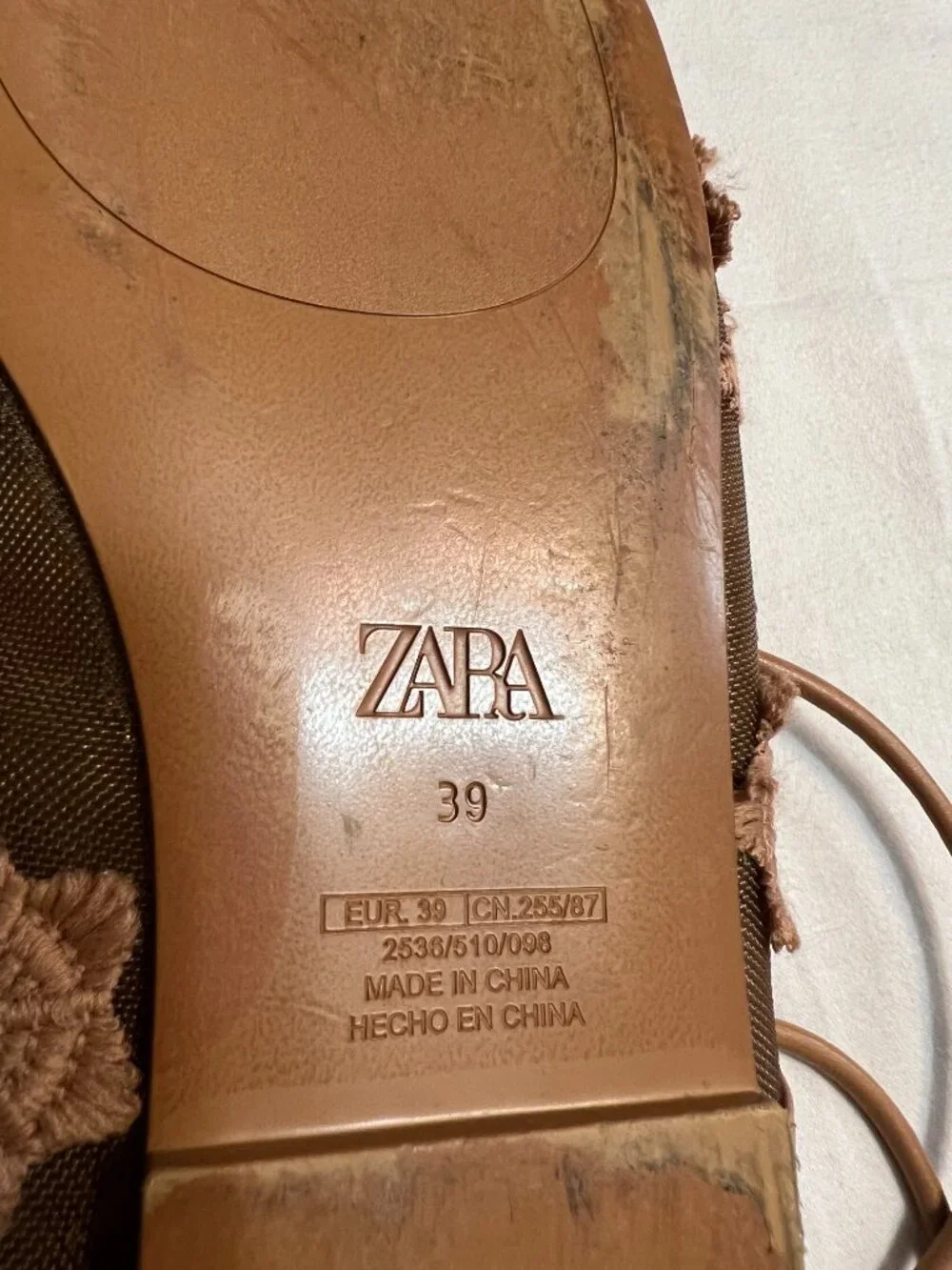 Zara mesh flat