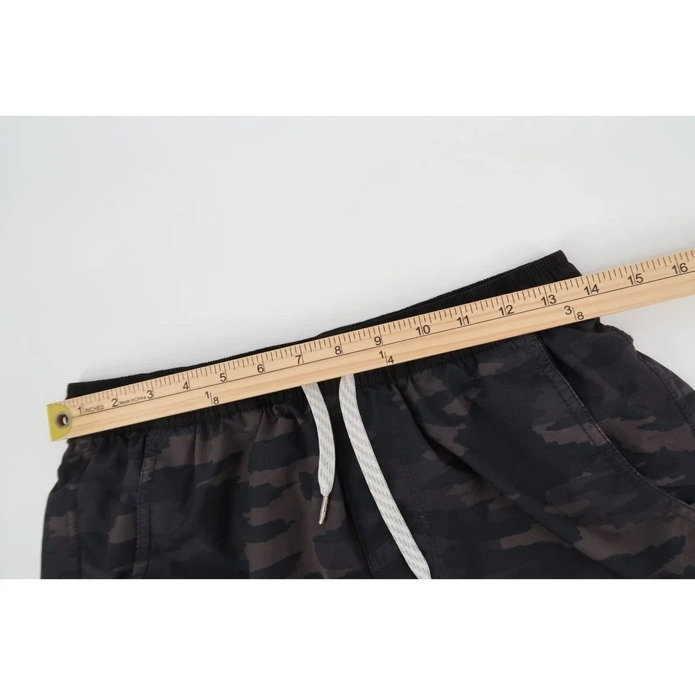 Vuori Kore Shorts Men's Small Camo 7.5