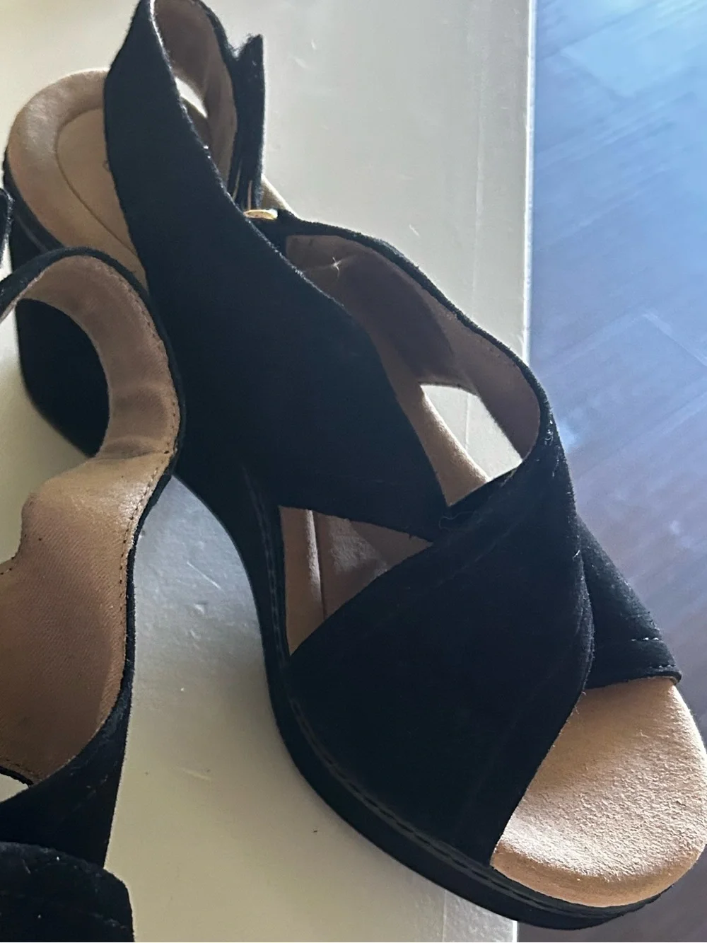 Giselle Cove By Clarks Black Suede Crisscross Slingback Platform Sandals 8 W