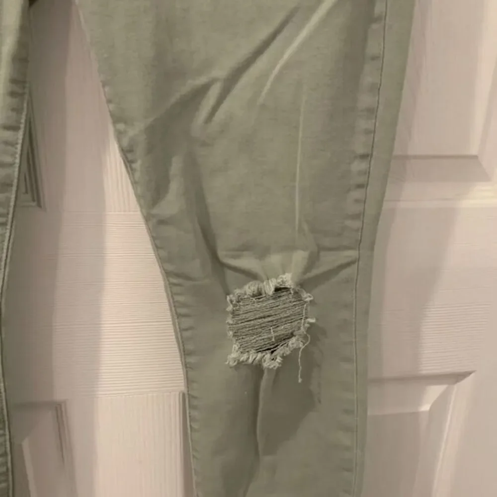 Gap Denim Women's size 30‎ Green Ripped Distressed Skinny Leg Girlfriend Jeans