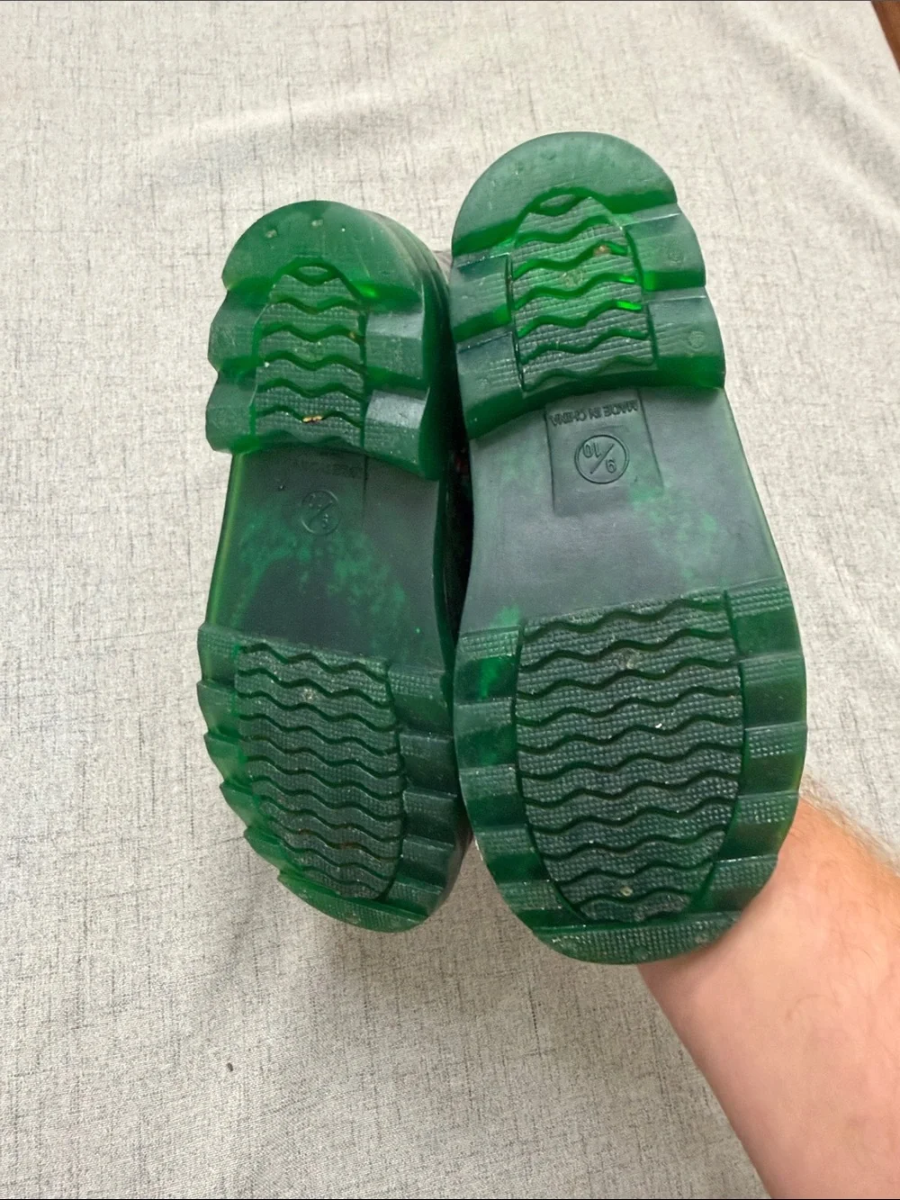 Kids Green Dinosaur Light Up Rain Boots - Waterproof Pull-On Size 9/10