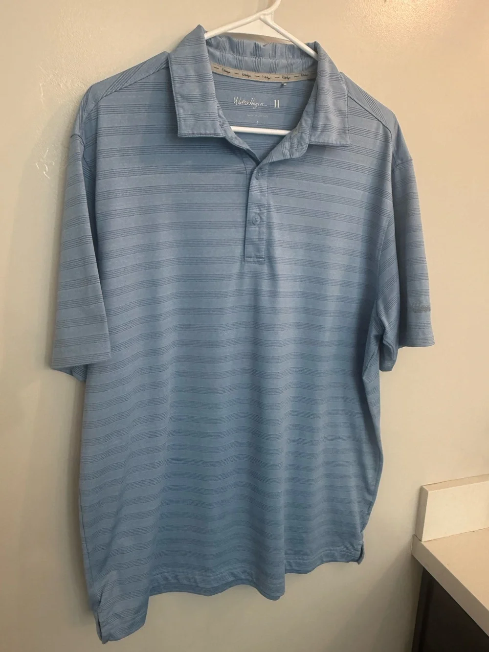 Walter Hagen Men’s Light Blue Short Sleeve Golf Shirt