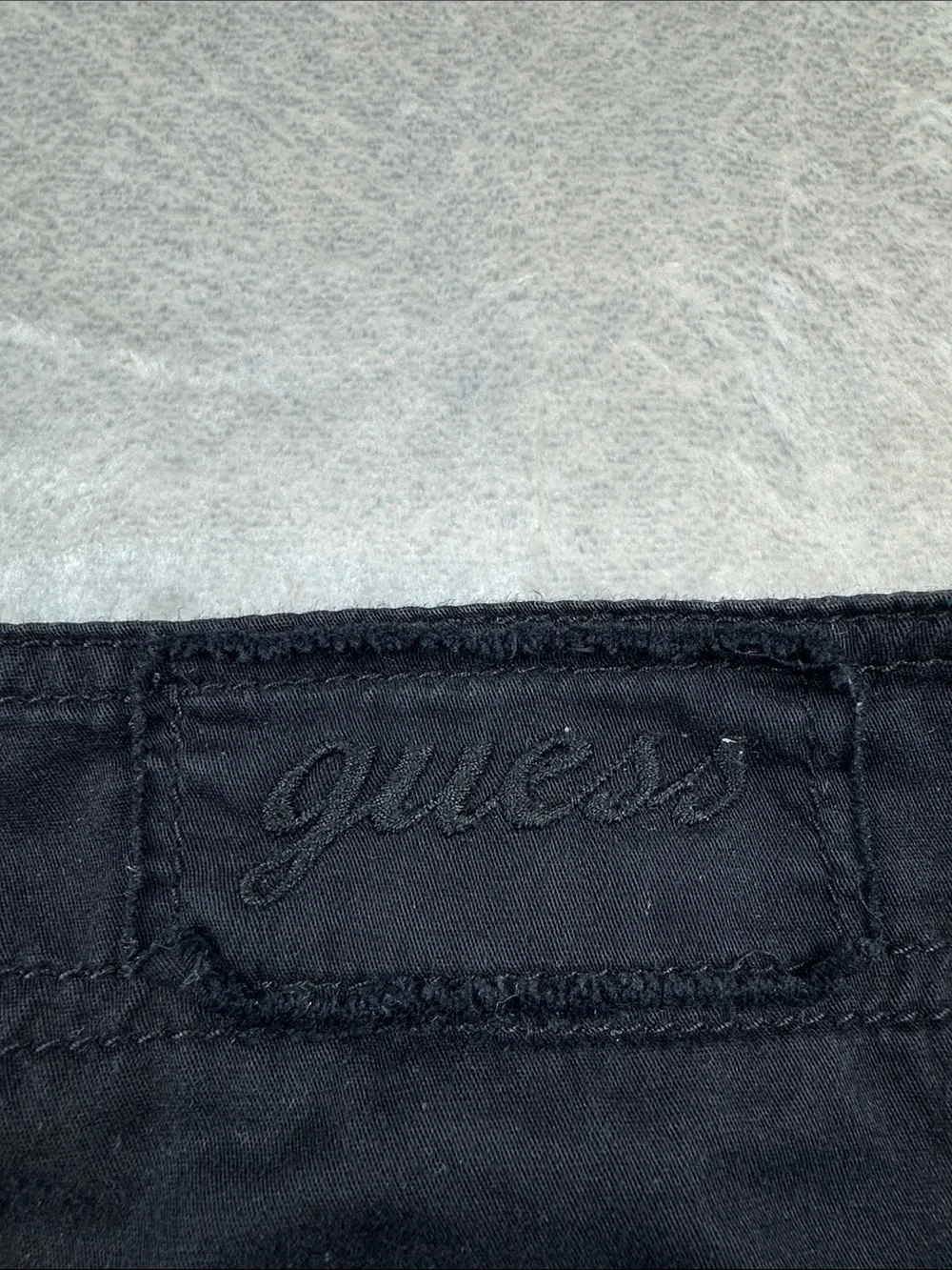 Guess women’s black