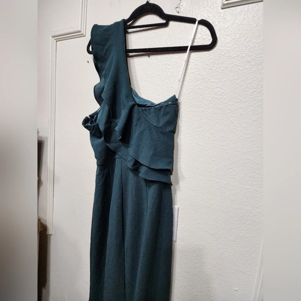 Lulus grand beauty