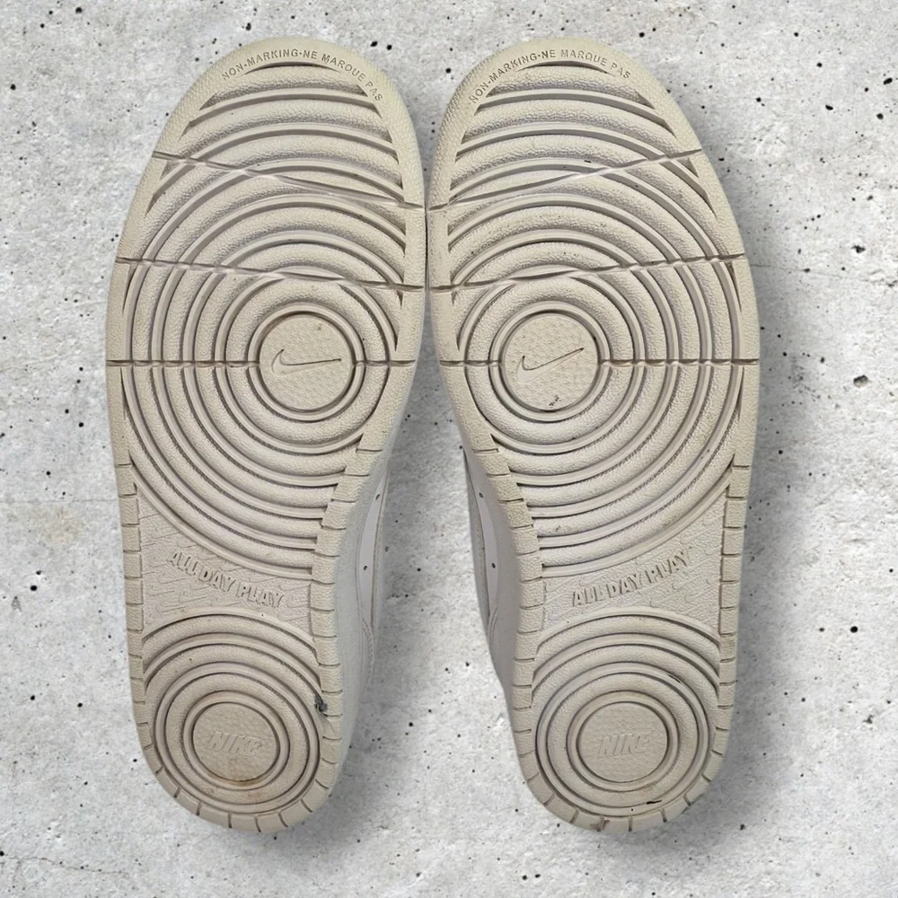 Nike gently used